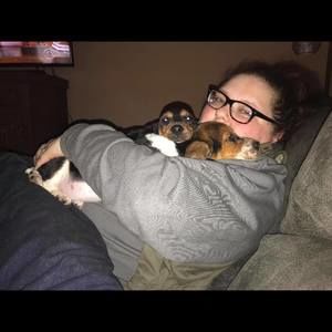 Meet your Posher, Emi